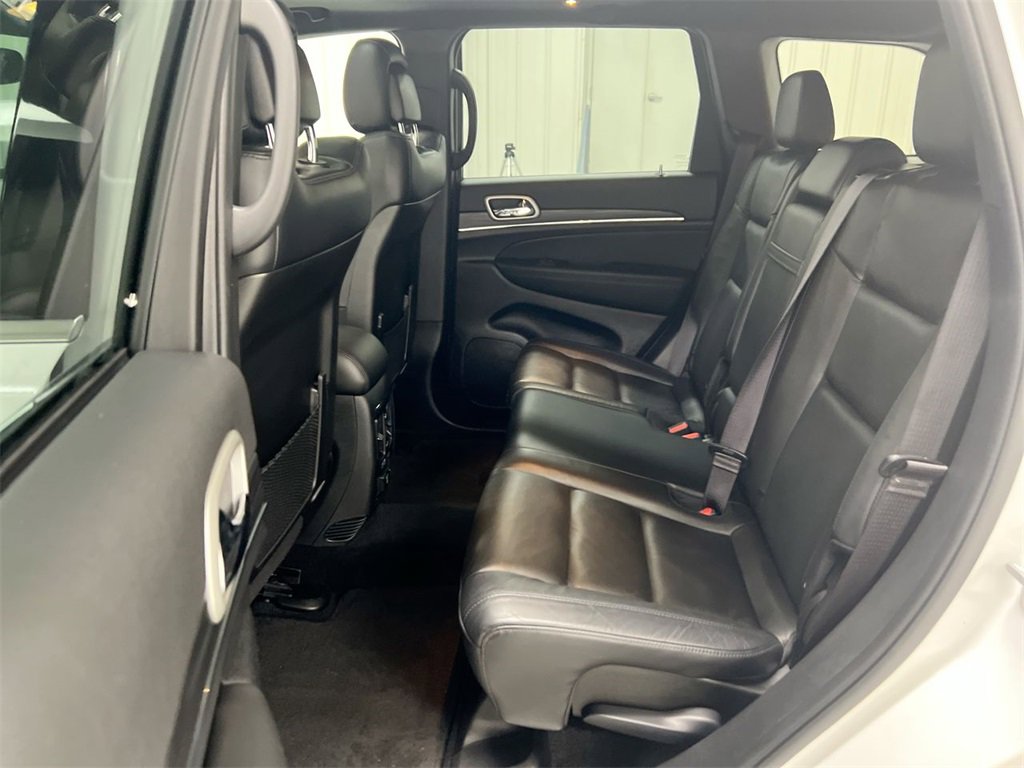 Used 2022 Jeep Grand Cherokee Limited w/ Tech Group image 24