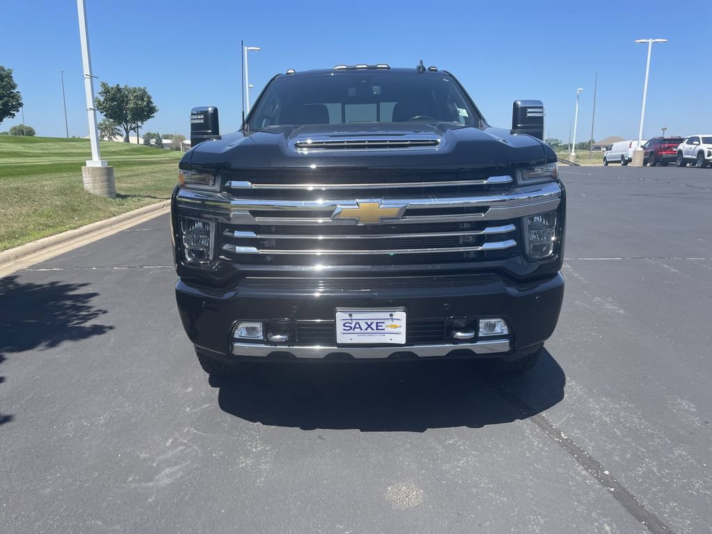 Used 2022 Chevrolet Silverado 3500 High Country w/ Safety Package II AWD/4WD image 8
