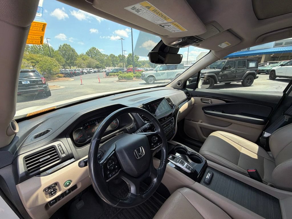 Used 2019 Honda Pilot Elite image 6