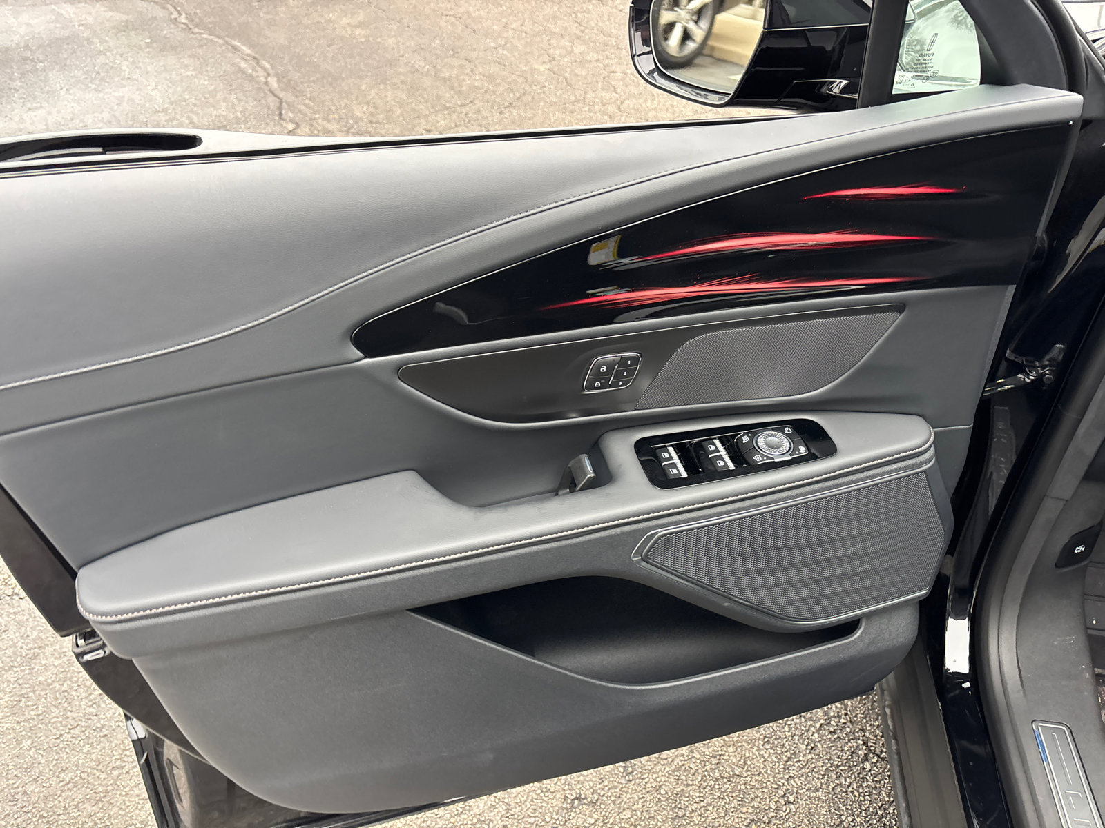 New 2026 Lincoln Nautilus Premier image 11