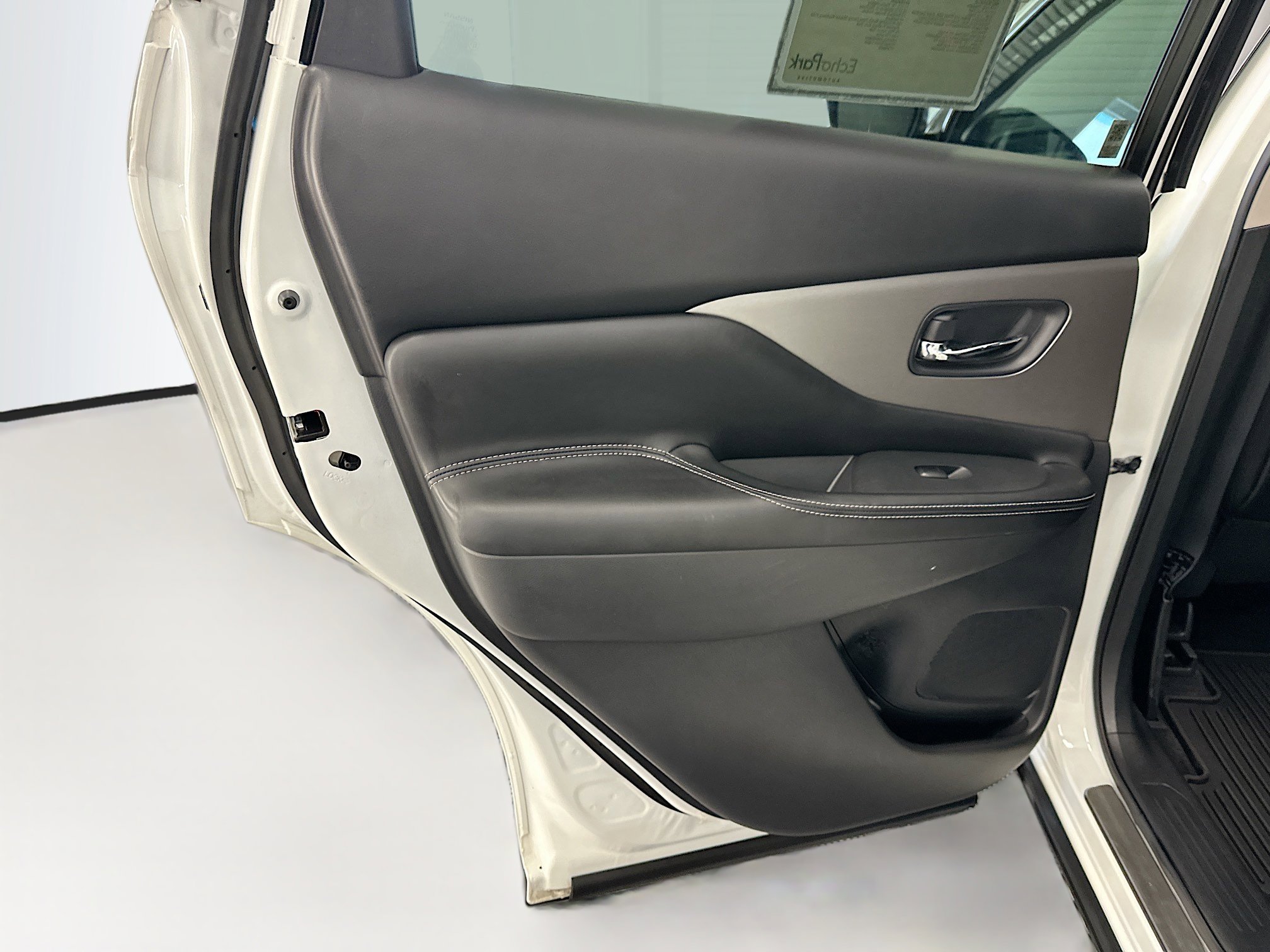 Used 2024 Nissan Murano SV w/ SV Midnight Edition Package image 26