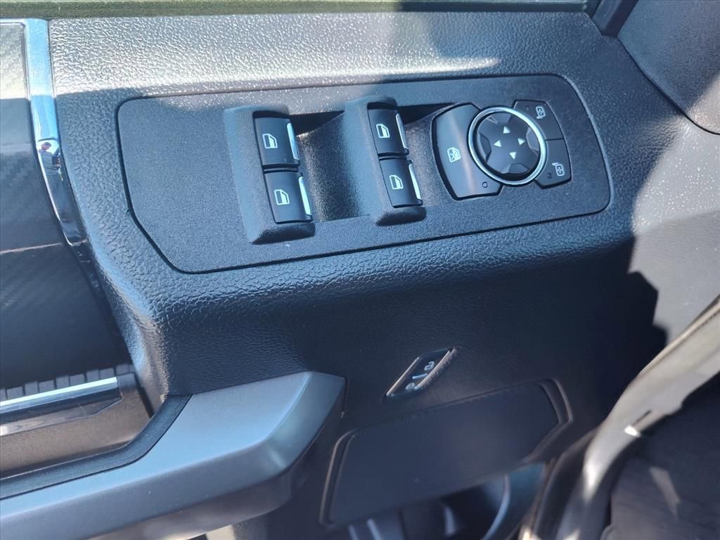 Used 2019 Ford F150 XLT w/ Equipment Group 302A Luxury AWD/4WD image 17