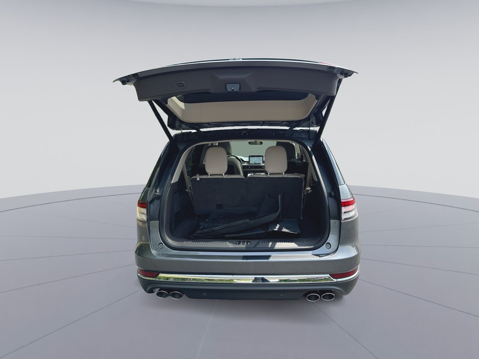 Used 2023 Lincoln Aviator AWD w/ Premium Package image 28
