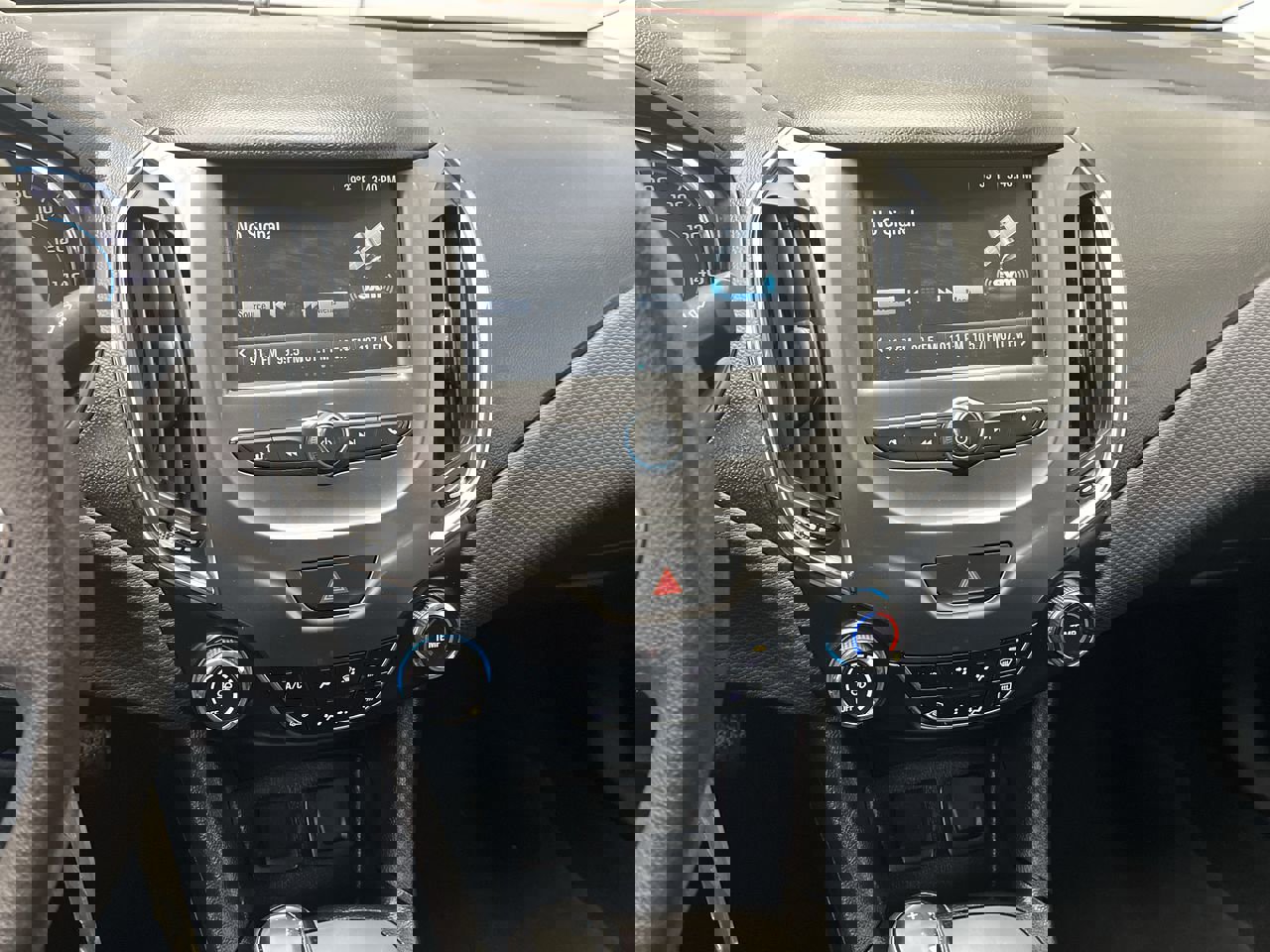 Used 2017 Chevrolet Cruze LT image 14