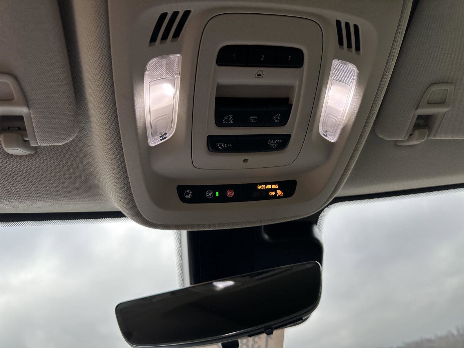 Used 2023 Buick Envision Avenir image 17
