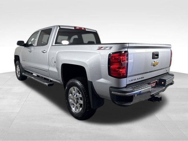 Used 2015 Chevrolet Silverado 2500 LTZ AWD/4WD image 7