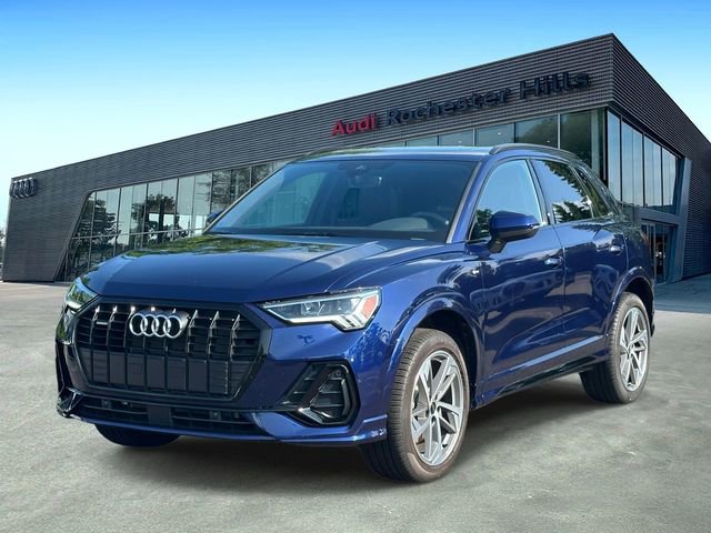 Certified 2025 Audi Q3 2.0T Premium w/ Convenience Plus Package AWD/4WD image 1