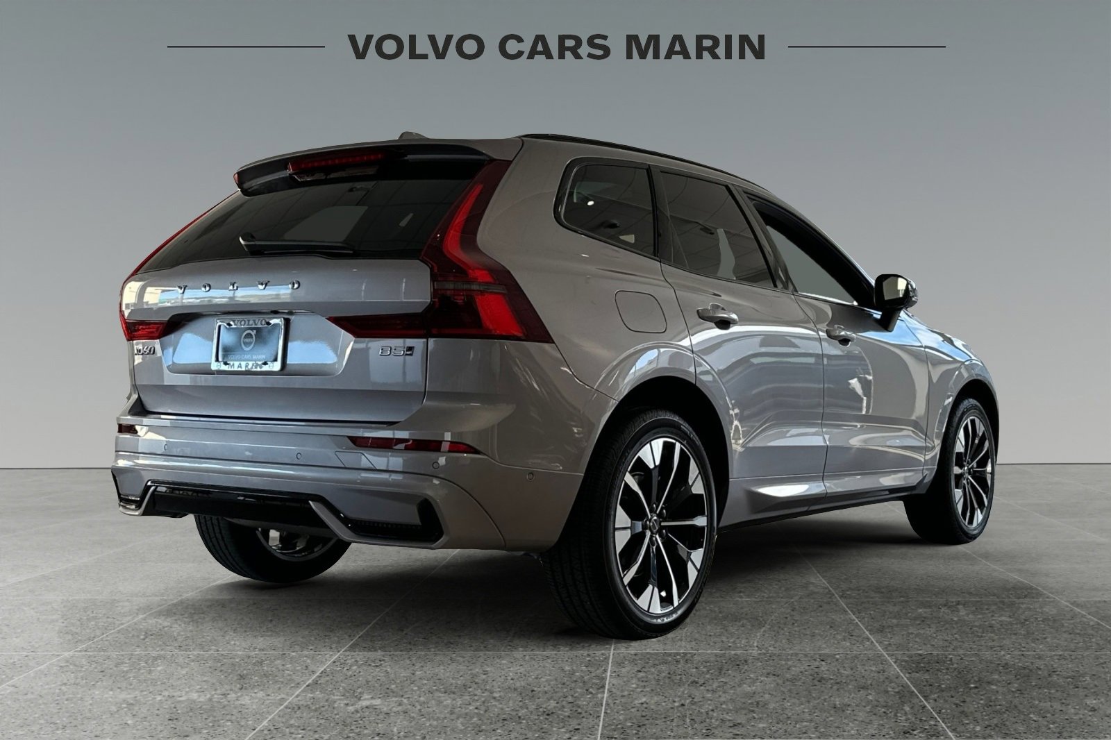 New 2026 Volvo XC60 B5 Plus w/ Climate Package image 2