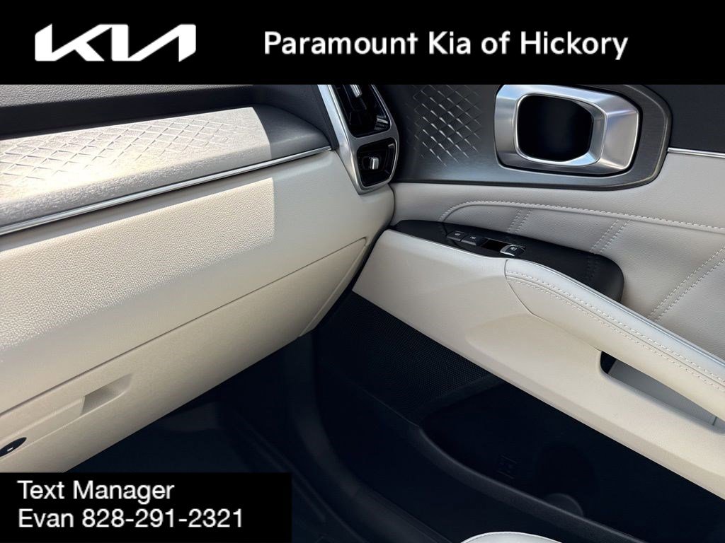 Used 2023 Kia Sorento SX AWD/4WD image 29