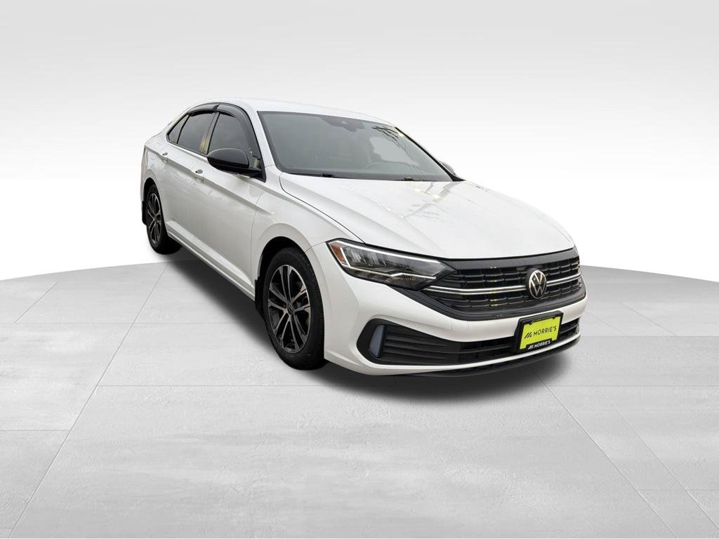 Used 2022 Volkswagen Jetta Sport FWD image 5
