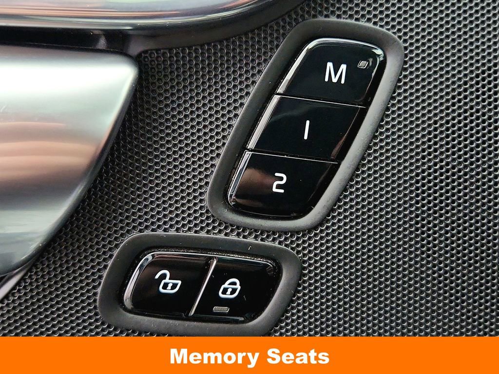 Used 2018 Volvo S90 T5 Momentum w/ Convenience Package image 22