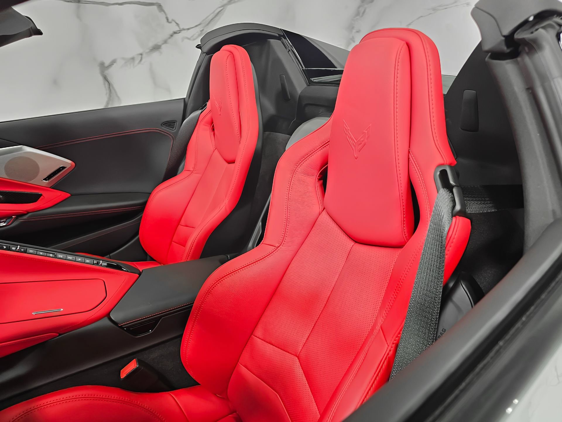 Used 2024 Chevrolet Corvette Z06 RWD image 19