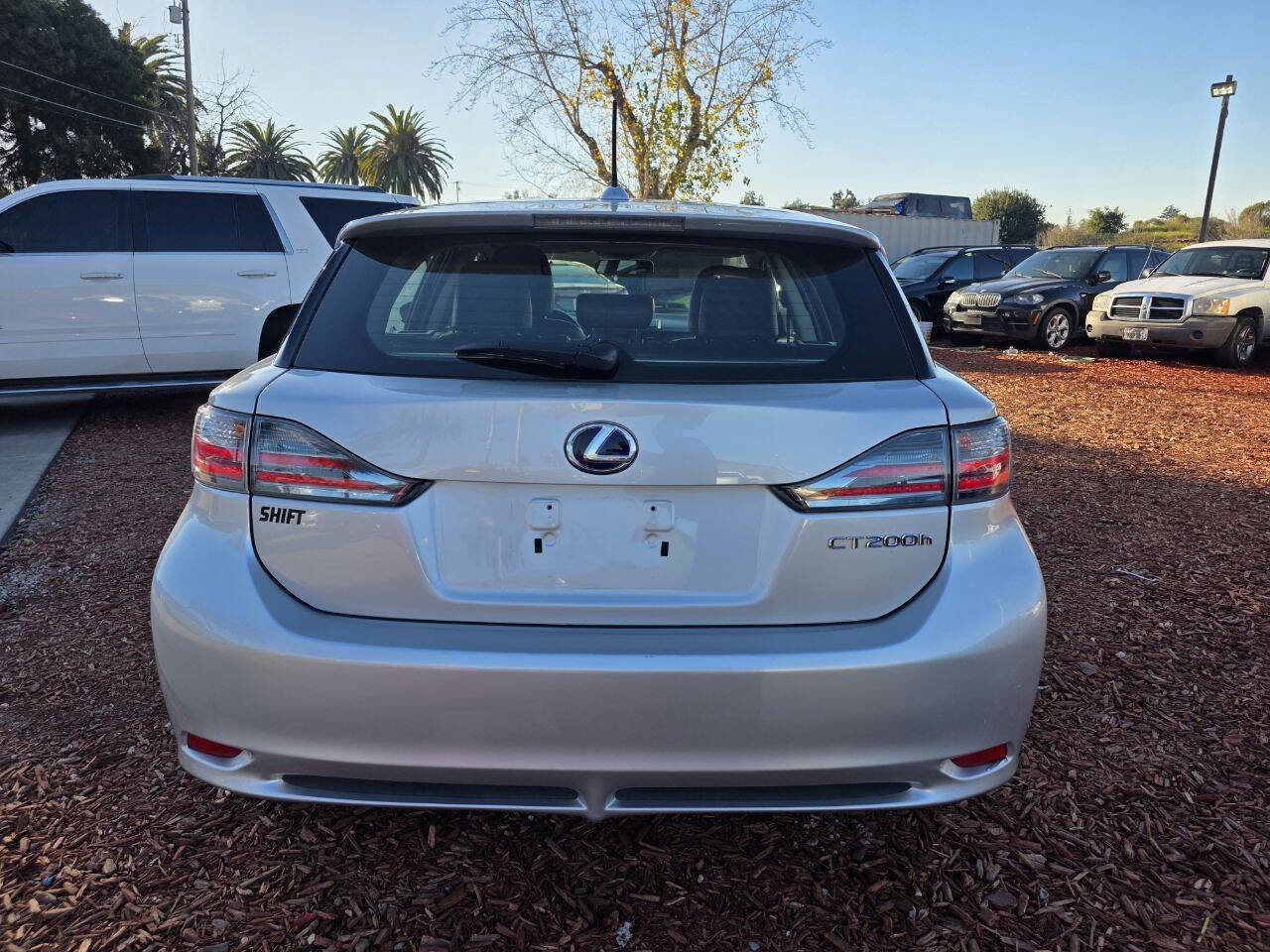 Used 2012 Lexus CT 200h Premium image 6