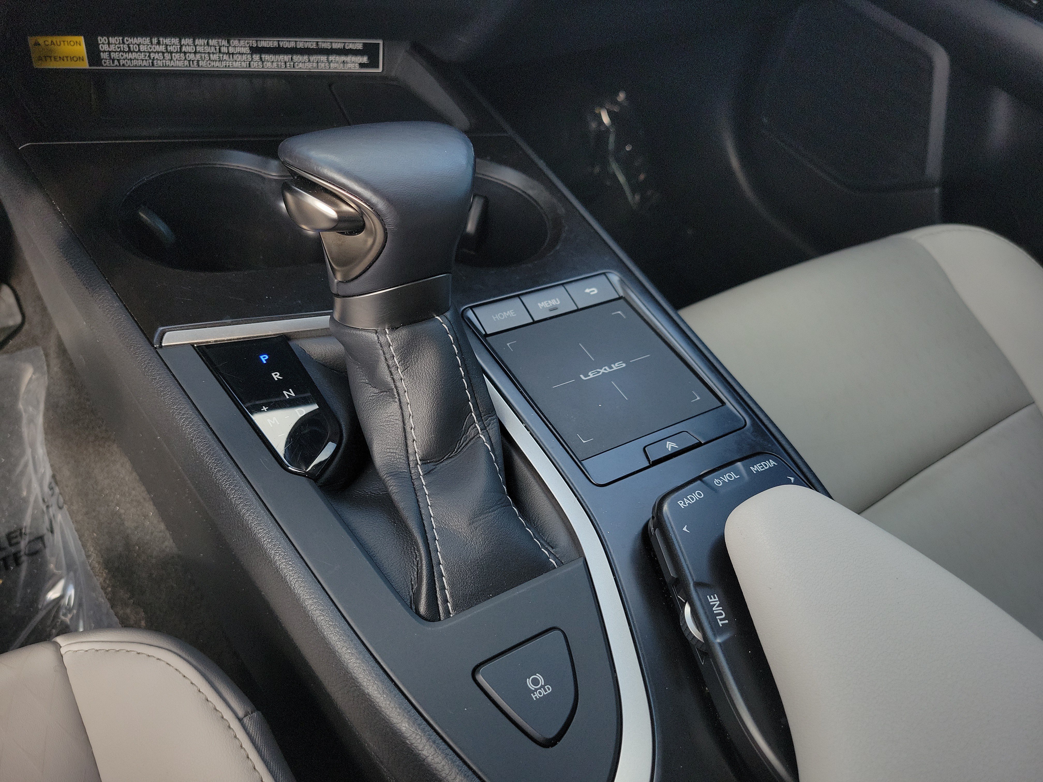 Used 2022 Lexus UX 200 w/ Accessory Package (Z2) FWD image 22