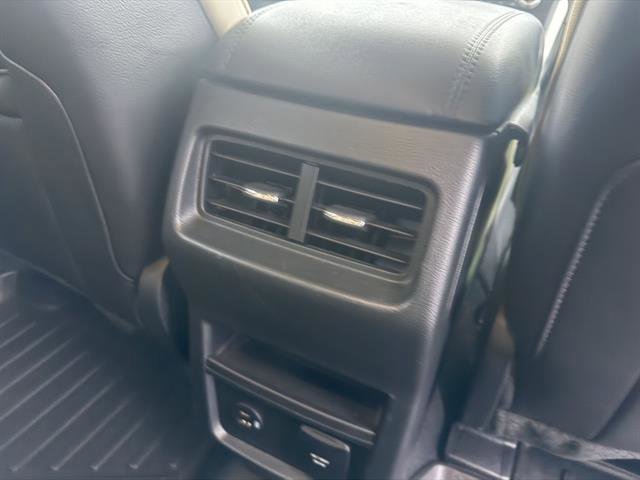 Used 2022 Ford Edge SEL w/ Convenience Package image 18