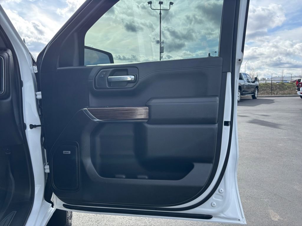 Used 2021 Chevrolet Silverado 1500 LT Trail Boss w/ Convenience Package II AWD/4WD image 27