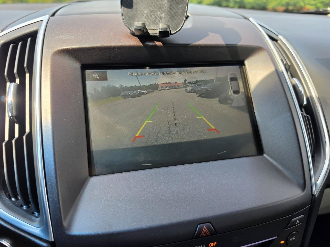 Used 2015 Ford Edge Titanium w/ Technology Package FWD image 14