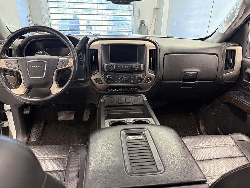 Used 2017 GMC Sierra 1500 Denali w/ Denali Ultimate Package AWD/4WD image 21