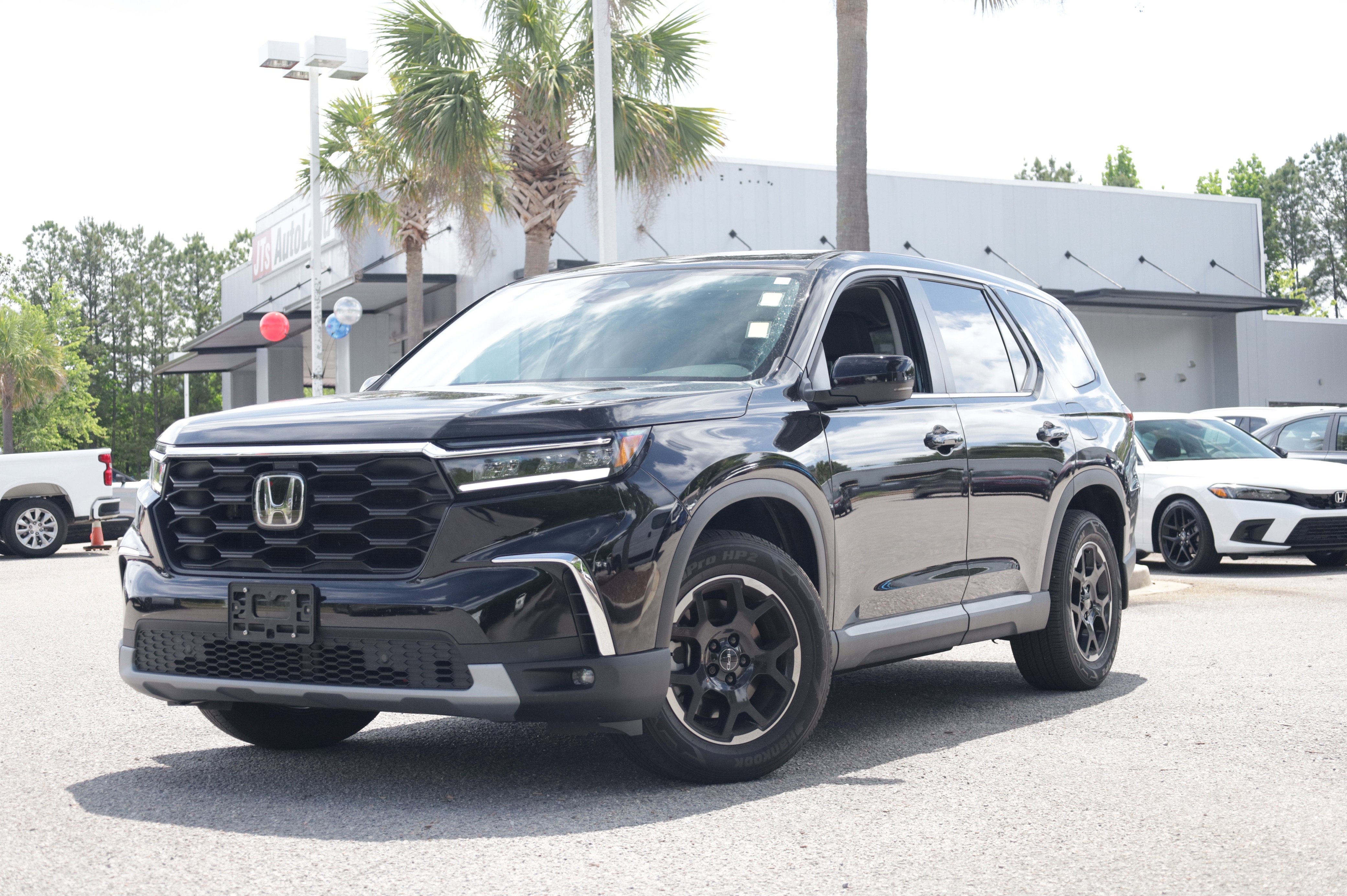 Used 2025 Honda Pilot EX-L image 1