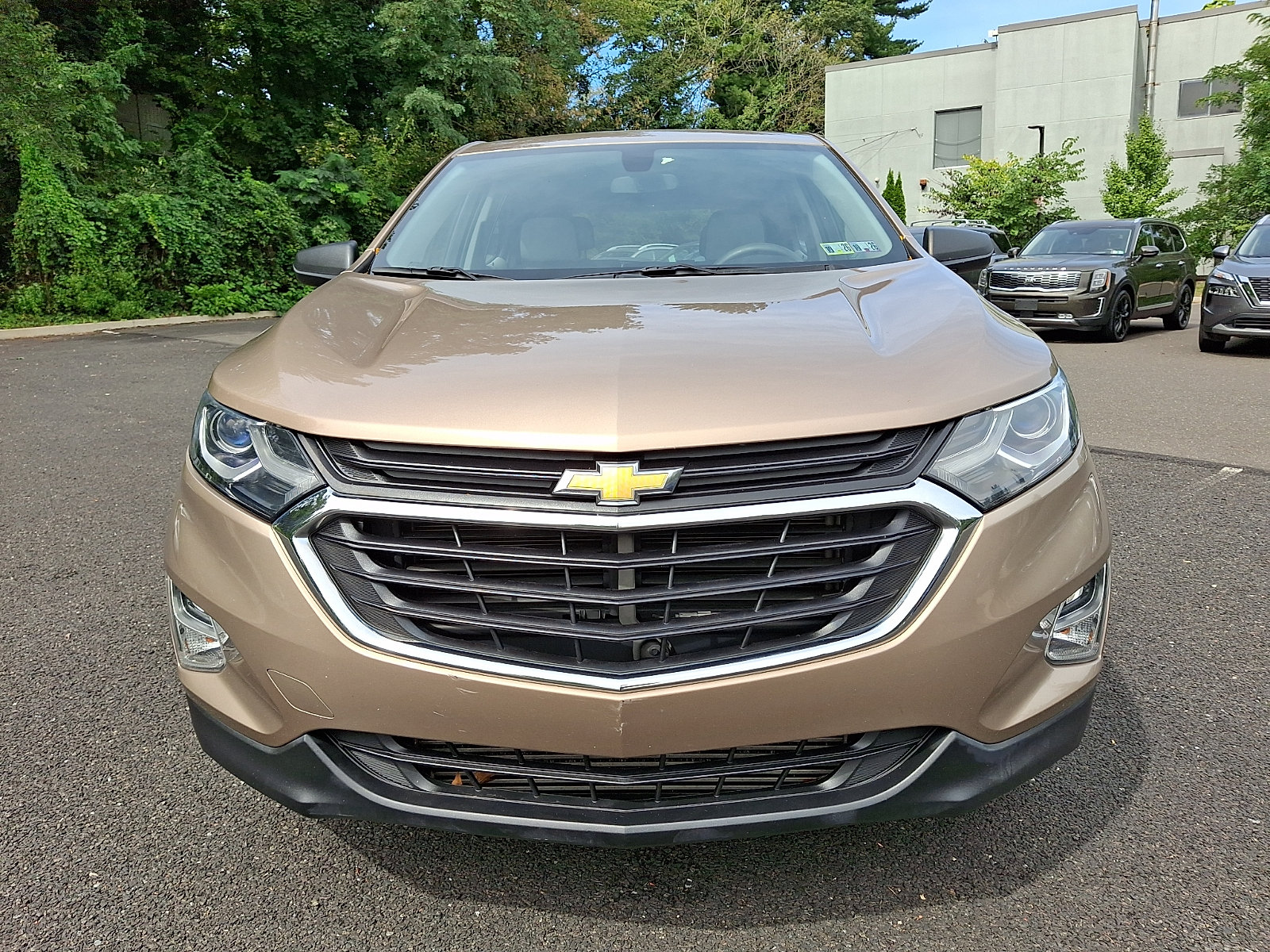 Used 2018 Chevrolet Equinox LS AWD/4WD image 2