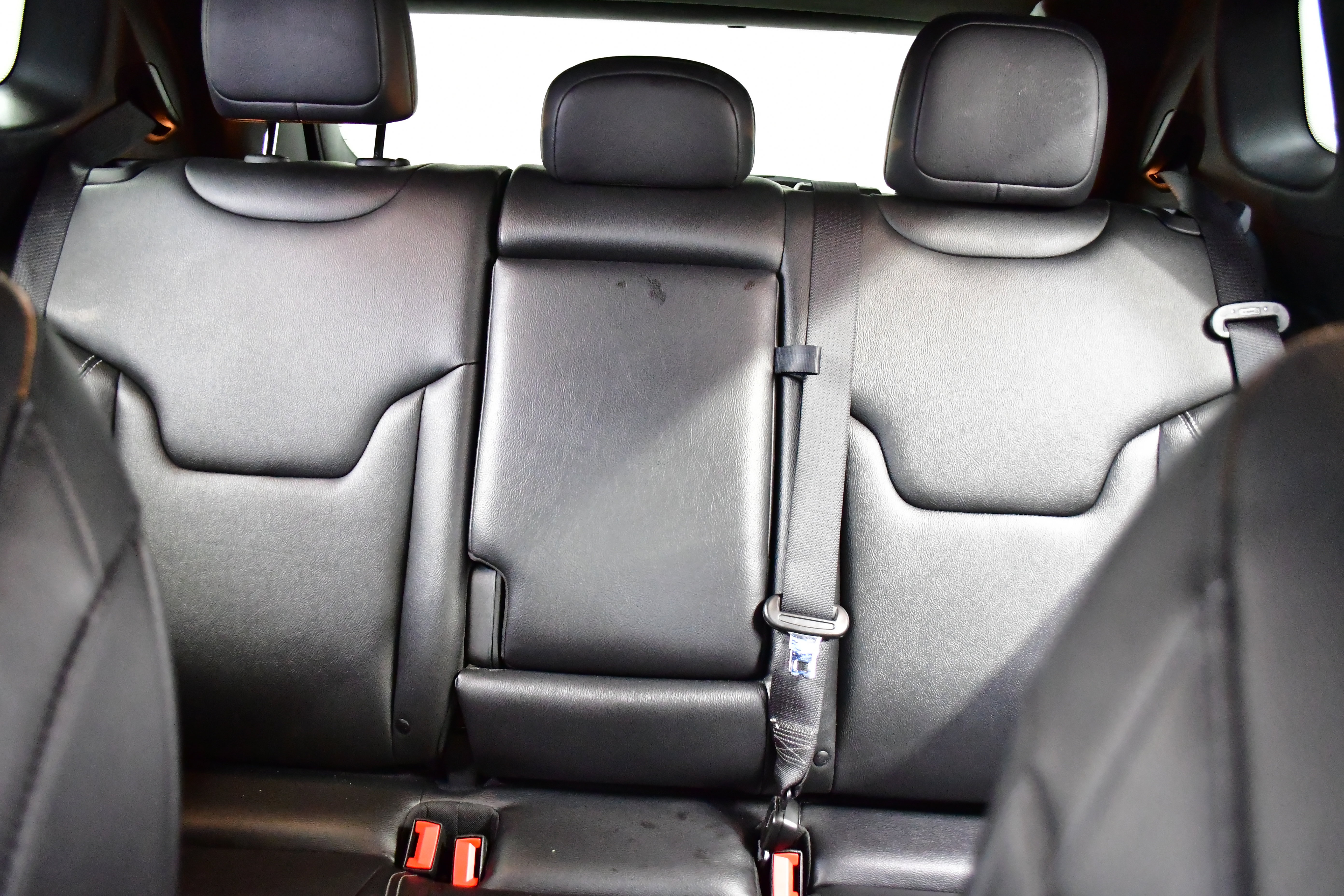 Used 2025 Jeep Compass Limited AWD/4WD image 12