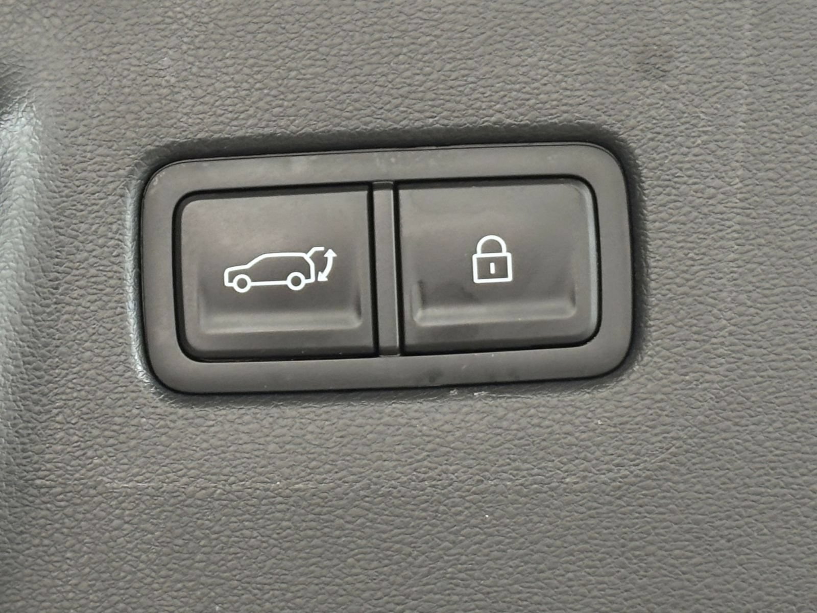 Used 2026 Hyundai Santa Fe SEL FWD image 22