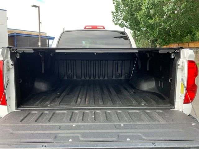 Used 2017 Toyota Tundra SR5 w/ SR5 Upgrade Package AWD/4WD image 5