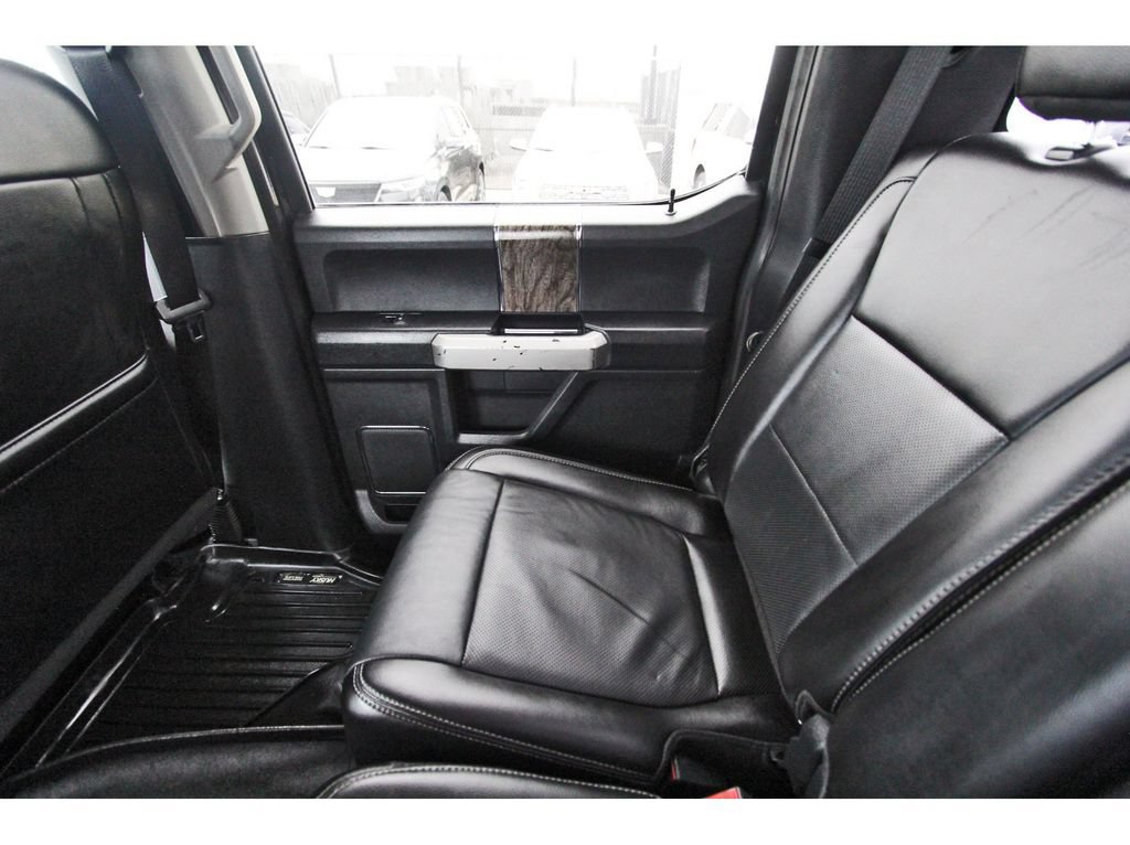 Used 2019 Ford F250 Lariat w/ FX4 Off-Road Package AWD/4WD image 12