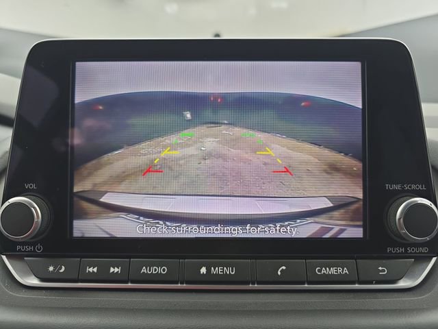 Used 2025 Nissan Rogue SV FWD image 28