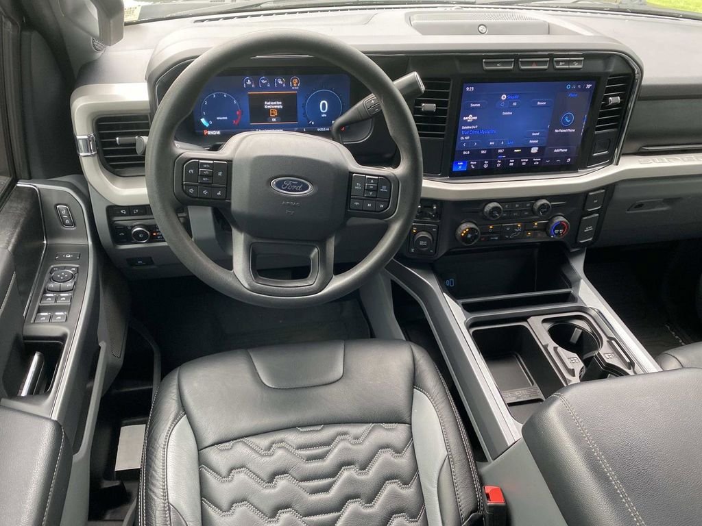 Used 2024 Ford F250 XLT w/ Black Appearance Package AWD/4WD image 17