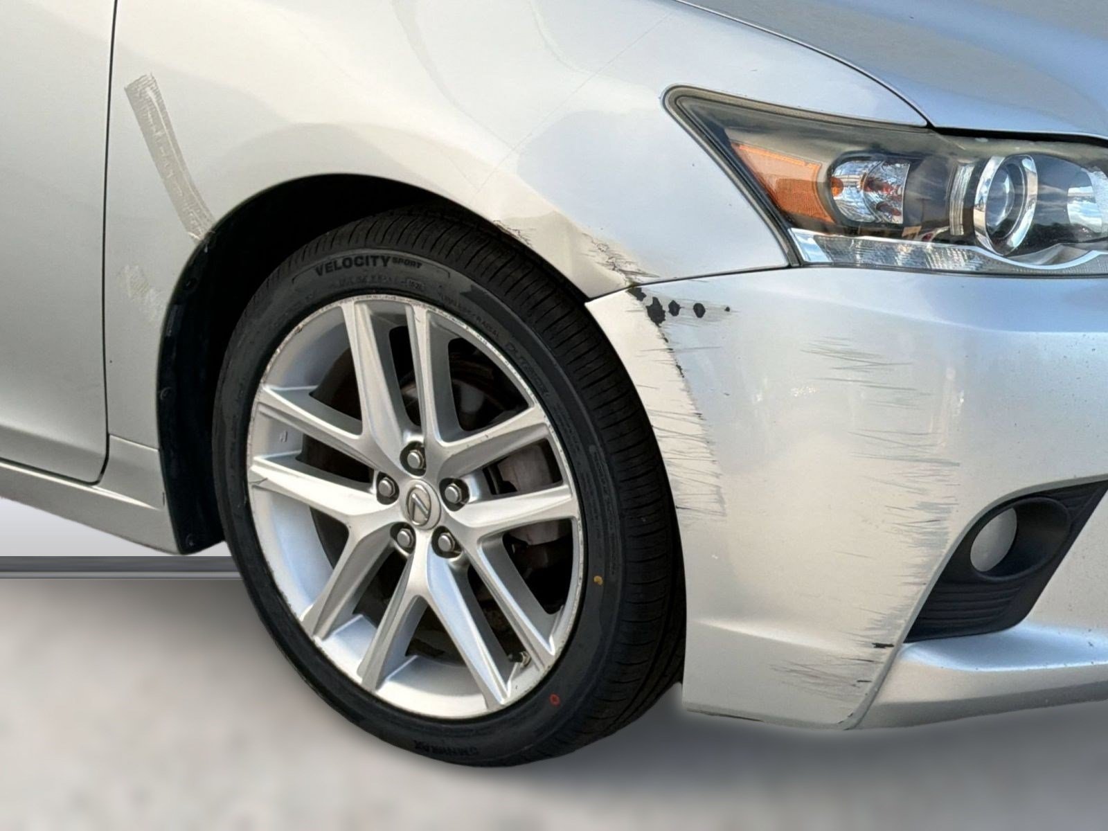 Used 2015 Lexus CT 200h w/ Navigation Package FWD image 33