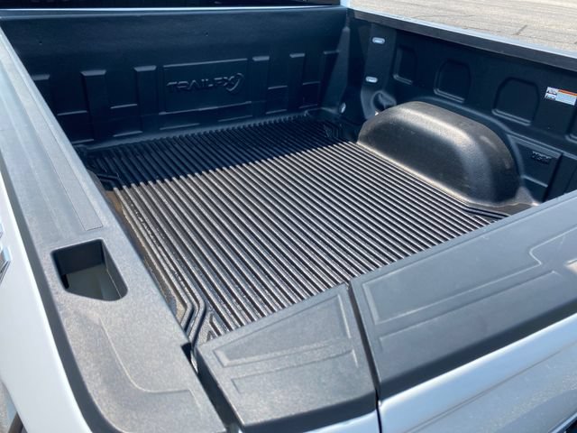 Certified 2025 GMC Sierra 1500 SLT AWD/4WD image 21