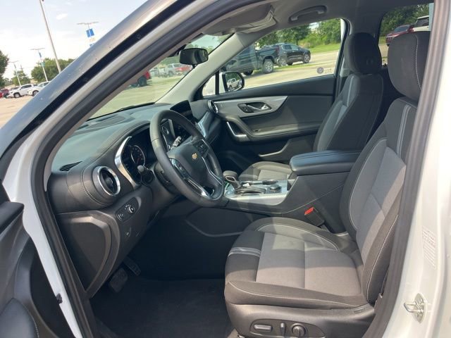 Used 2025 Chevrolet Blazer LT FWD image 14