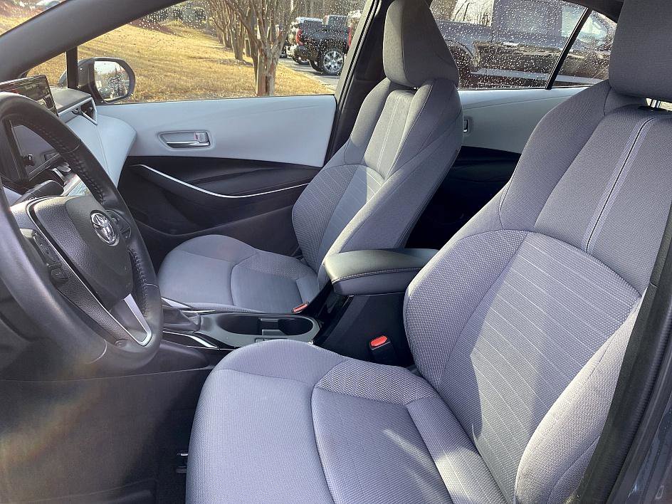 Certified 2025 Toyota Corolla SE image 10