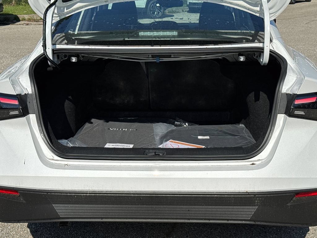 New 2026 Nissan Sentra SV w/ SV Convenience Package FWD image 19