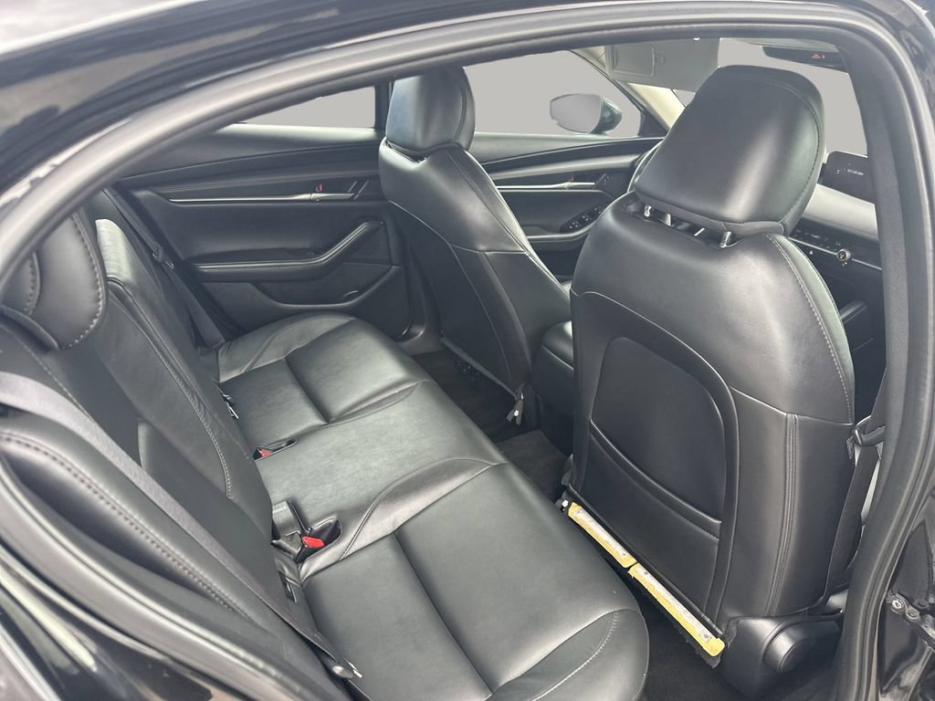 Used 2024 MAZDA MAZDA3 s FWD image 12