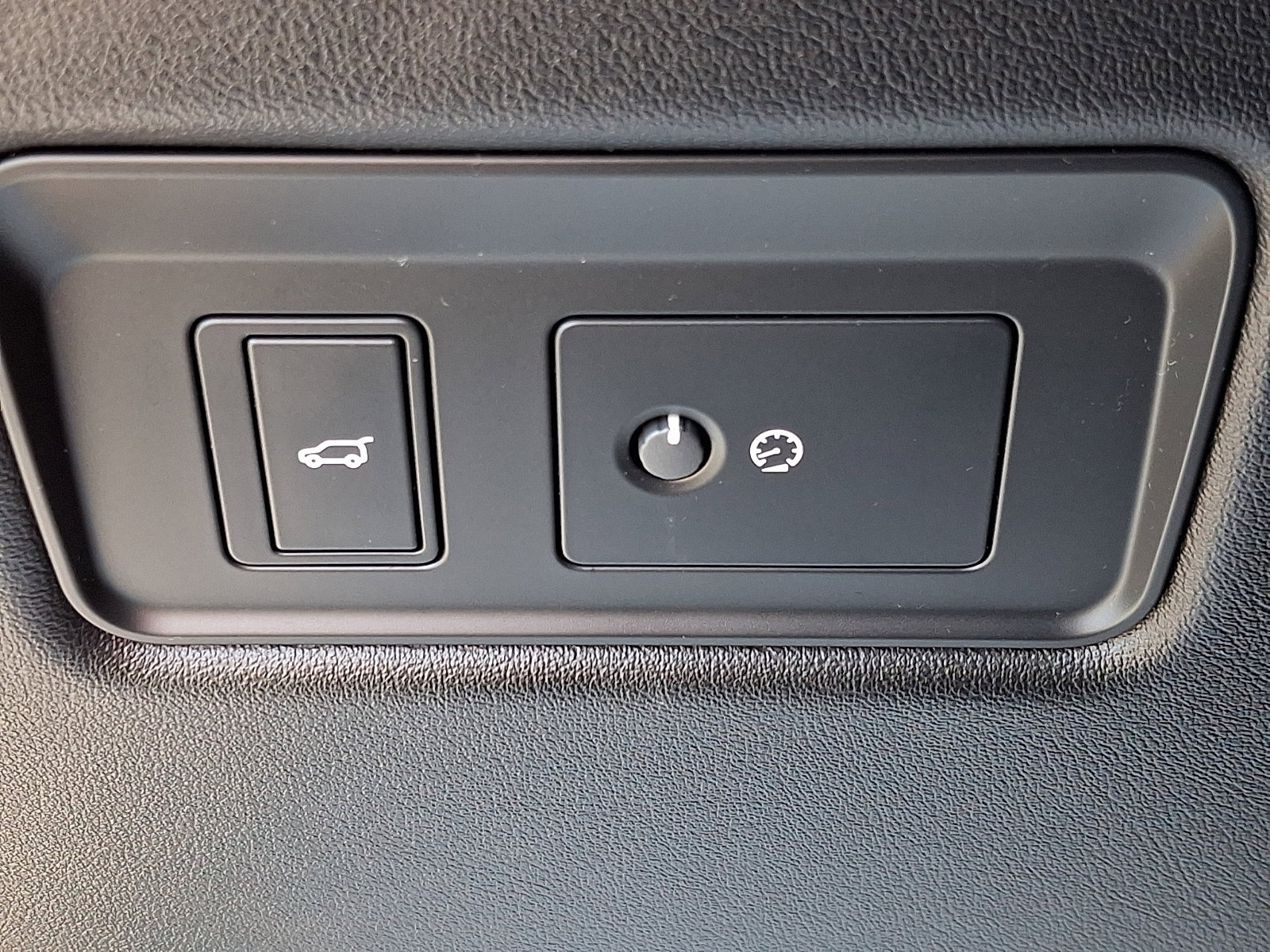 Used 2022 Land Rover Range Rover Sport HST image 26