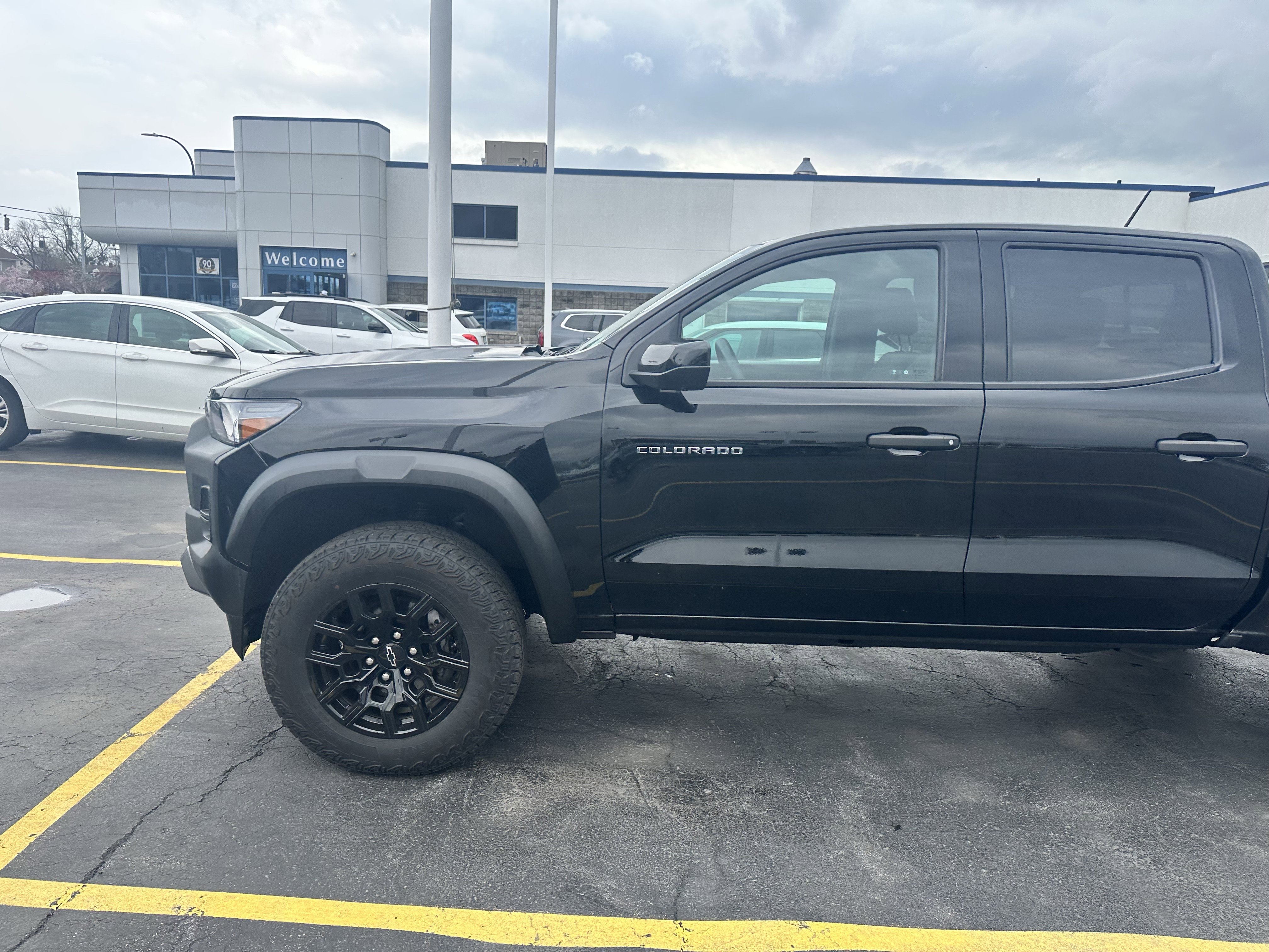 Used 2024 Chevrolet Colorado Trail Boss w/ Technology Package image 4