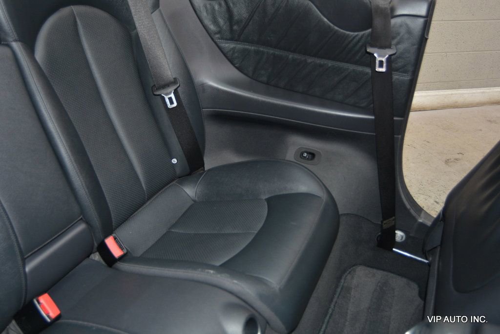 Used 2005 Mercedes-Benz CLK 320 Cabriolet image 28