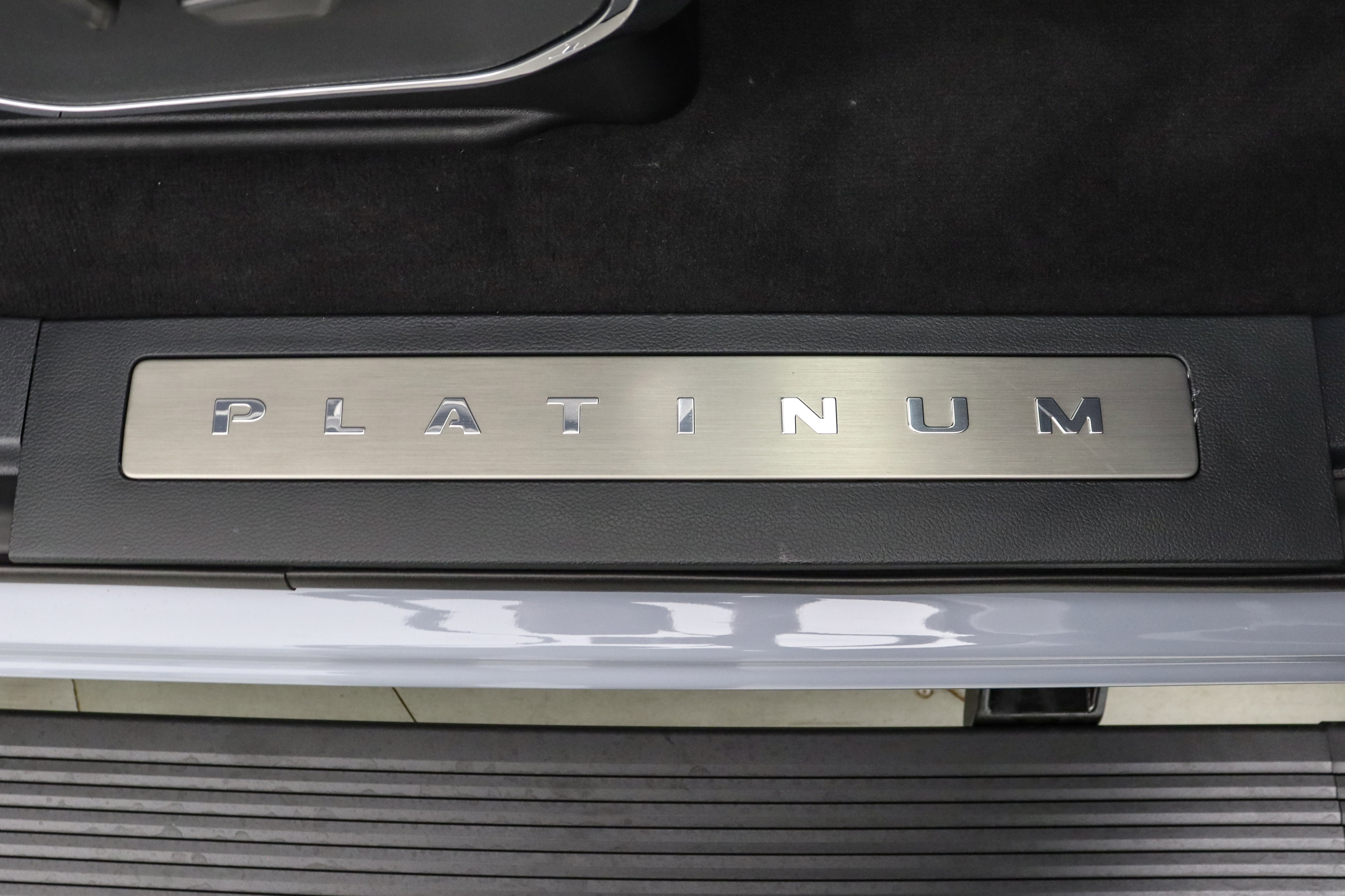 New 2026 Ford F250 Platinum w/ Tremor Off-Road Package image 26