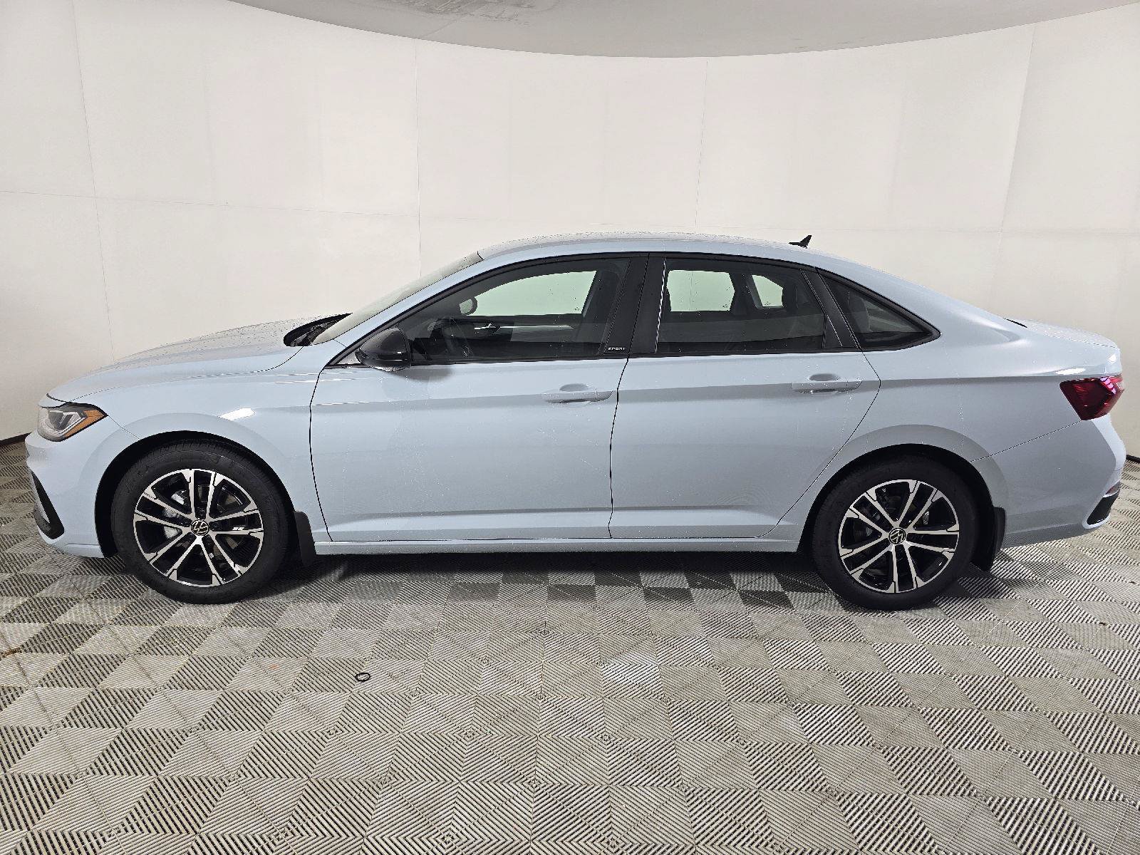 New 2026 Volkswagen Jetta Sport FWD image 3