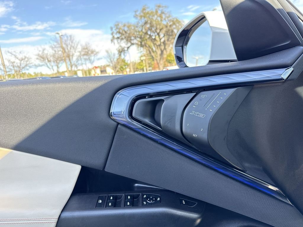 Used 2025 BMW X3 xDrive30i w/ M Sport Package image 13