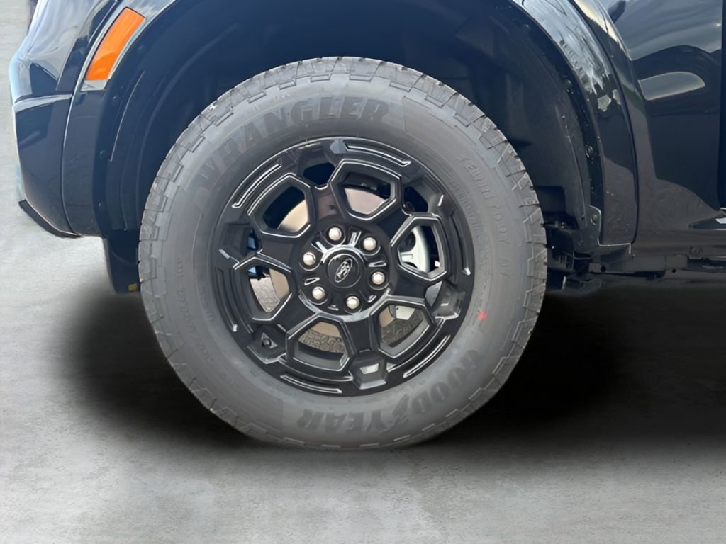 New 2025 Ford Ranger Lariat w/ FX4 Off-Road Package image 36