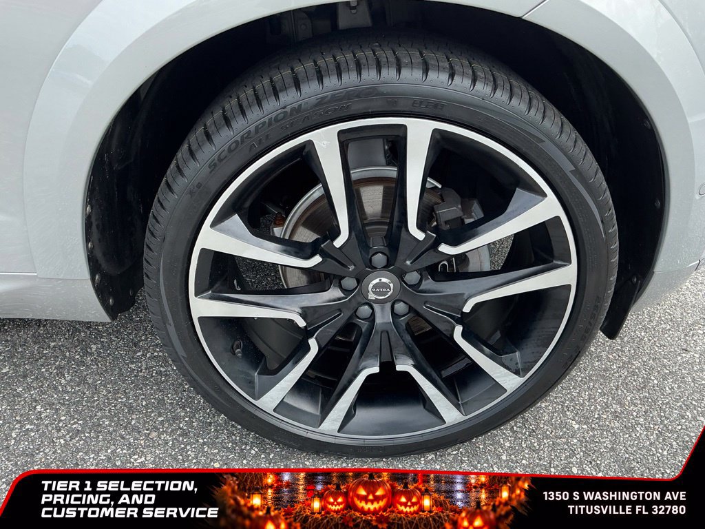Used 2023 Volvo XC60 B5 Ultimate w/ Protection Package Premier FWD image 13