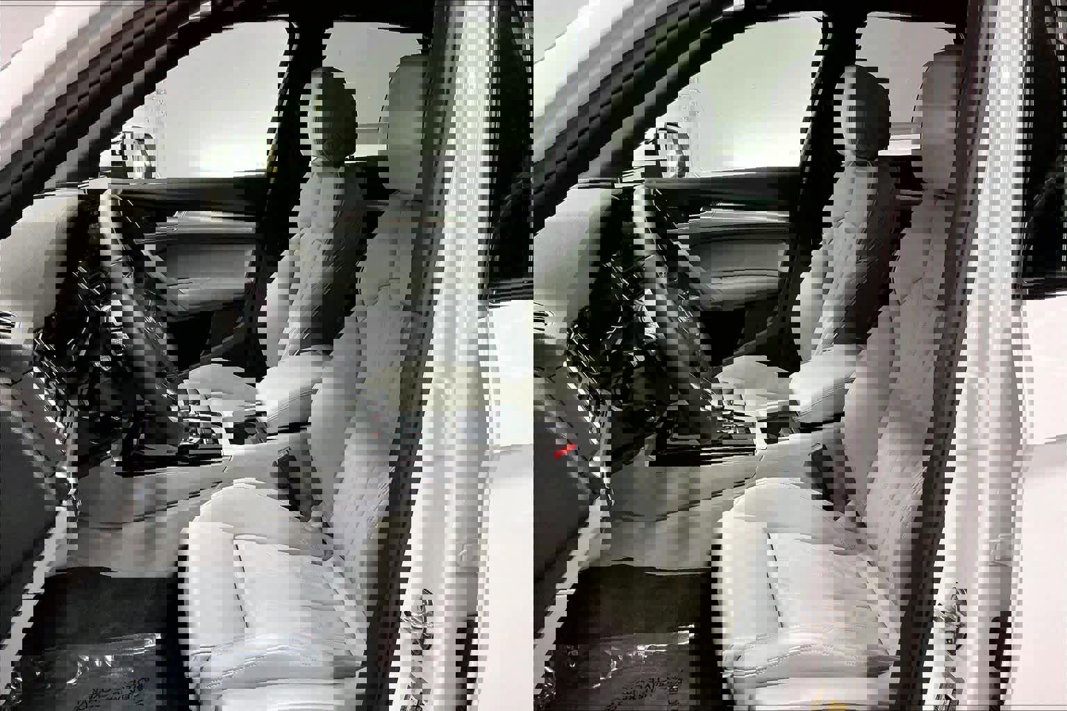 Certified 2025 Audi Q5 2.0T Premium w/ Convenience Plus Package image 28