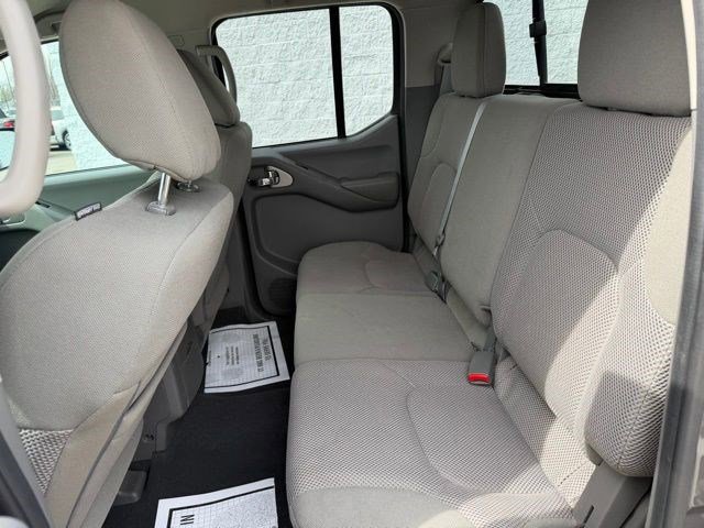 Used 2019 Nissan Frontier SV AWD/4WD image 16