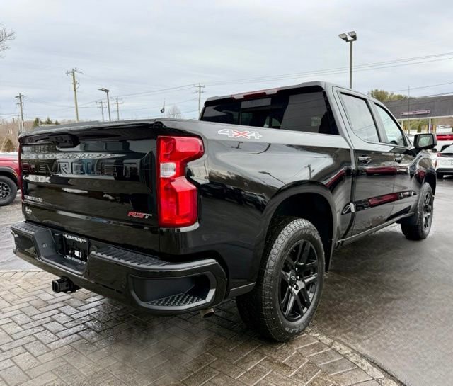 Used 2025 Chevrolet Silverado 1500 RST w/ Convenience Package II image 9