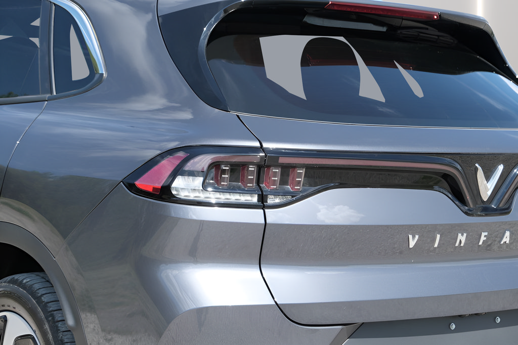 New 2025 VinFast VF 8 Eco AWD/4WD image 28