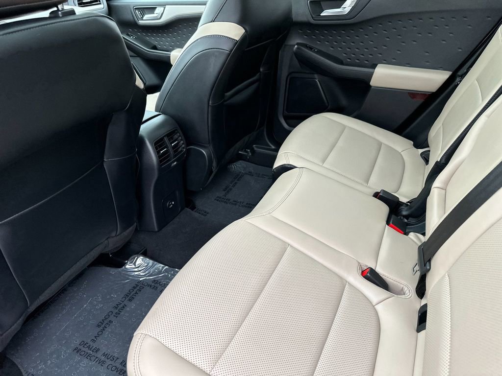 Certified 2020 Ford Escape SE Sport FWD image 11