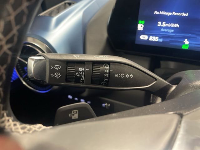 Used 2025 Chevrolet Equinox EV LT w/ Convenience Package image 22